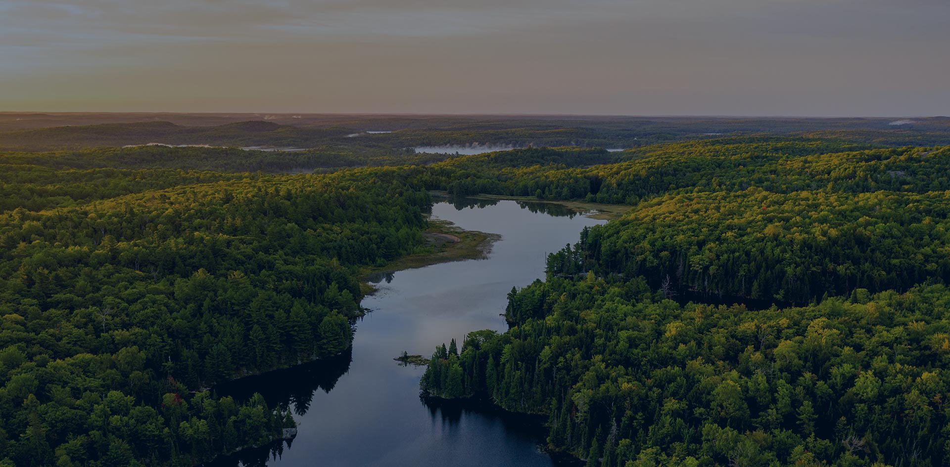 致力于為客戶(hù)提供高品質(zhì)的<br/>環(huán)保水處理設(shè)備及服務(wù)
